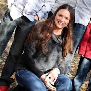 Meet your Posher, Kandy